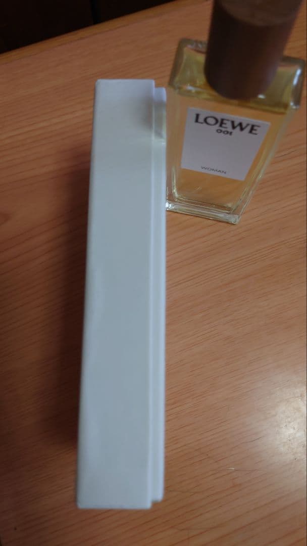 香水(女性用) LOEWE 001 WOMAN Eau de Parfum 50 ML