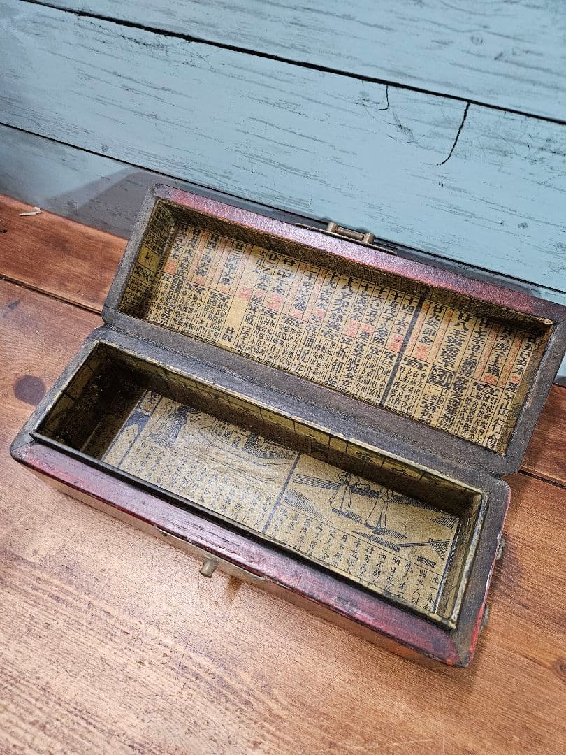 中国アンティーク 古い木製の枕箱 色絵 漆塗 首飾箱 Vintage