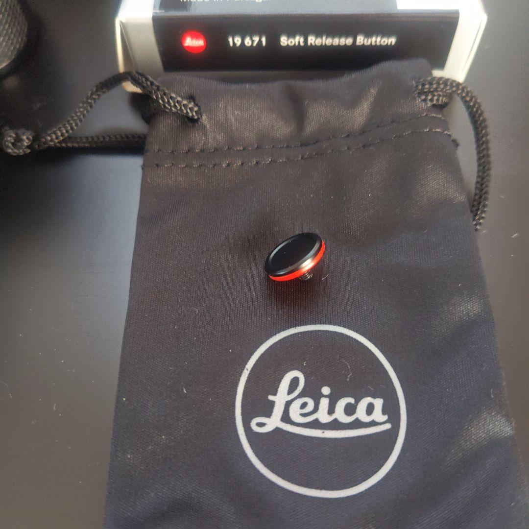 Leica Q3 純正フィルター等付属