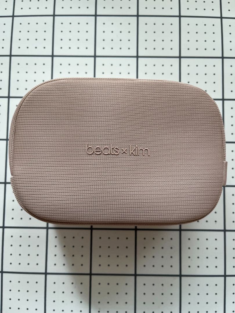 ヘッドホン Beats Studio Pro x Kim Kardashian