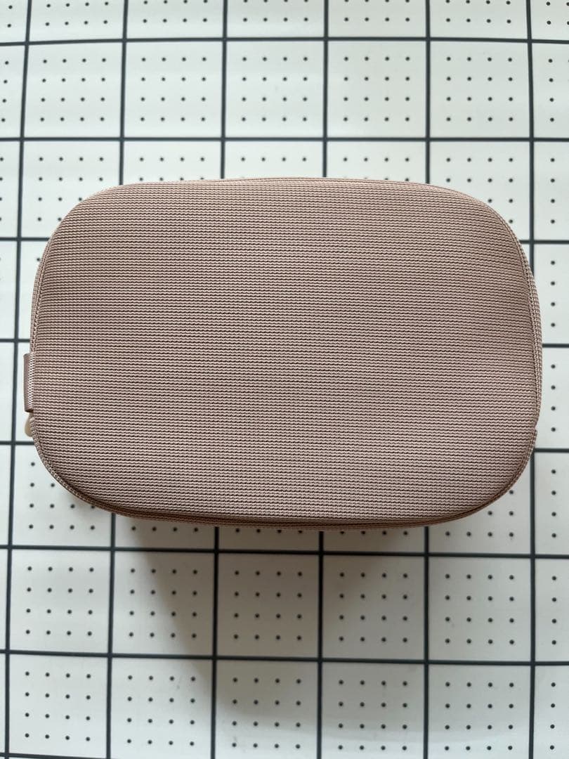 ヘッドホン Beats Studio Pro x Kim Kardashian