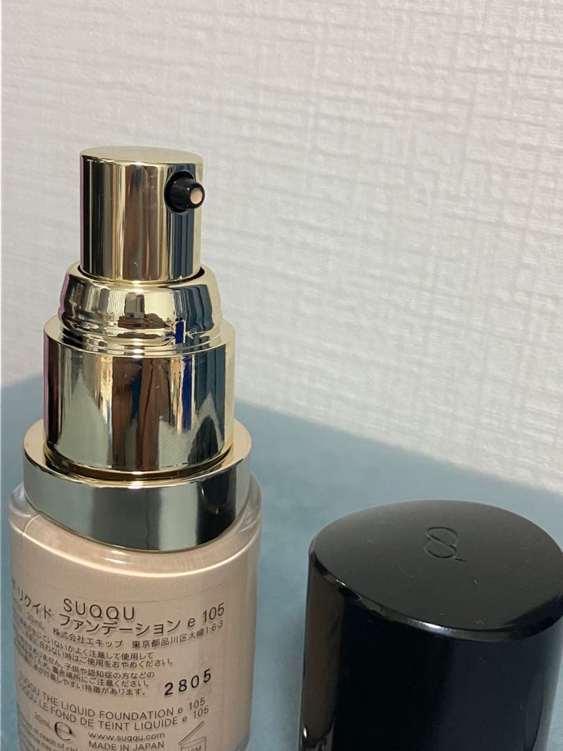 SUQQU リキッドファンデーション e 105