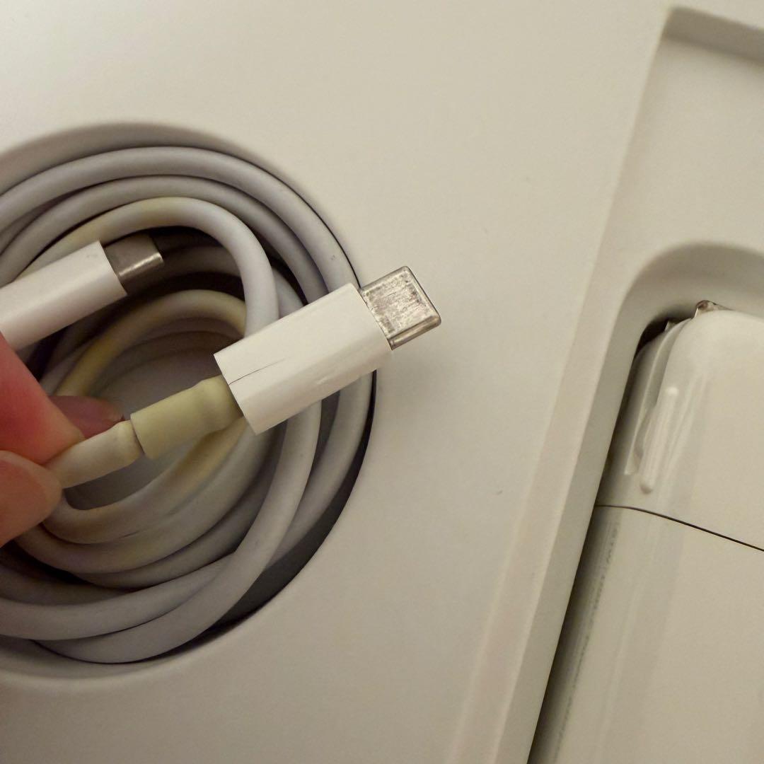 MacBook Pro 2020 13インチ 16GB/256GB