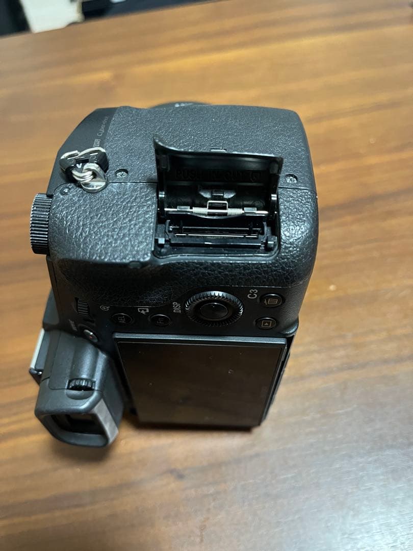 DSC-RX10M3 24〜600 バッテリー3個付