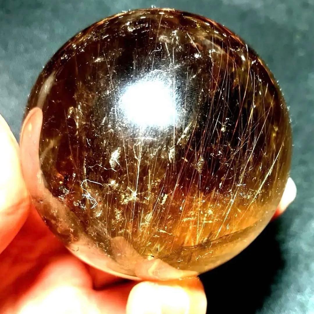 超大玉　62mm 虹入りゴールドルチルクォーツ　丸玉　スフィア　金針水晶