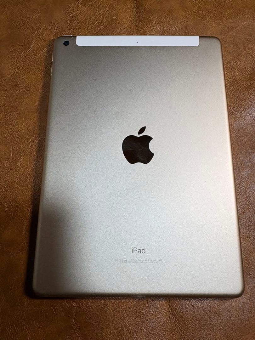 Apple iPad 第五世代　ゴールド 本体　 Wi-Fi Cellular