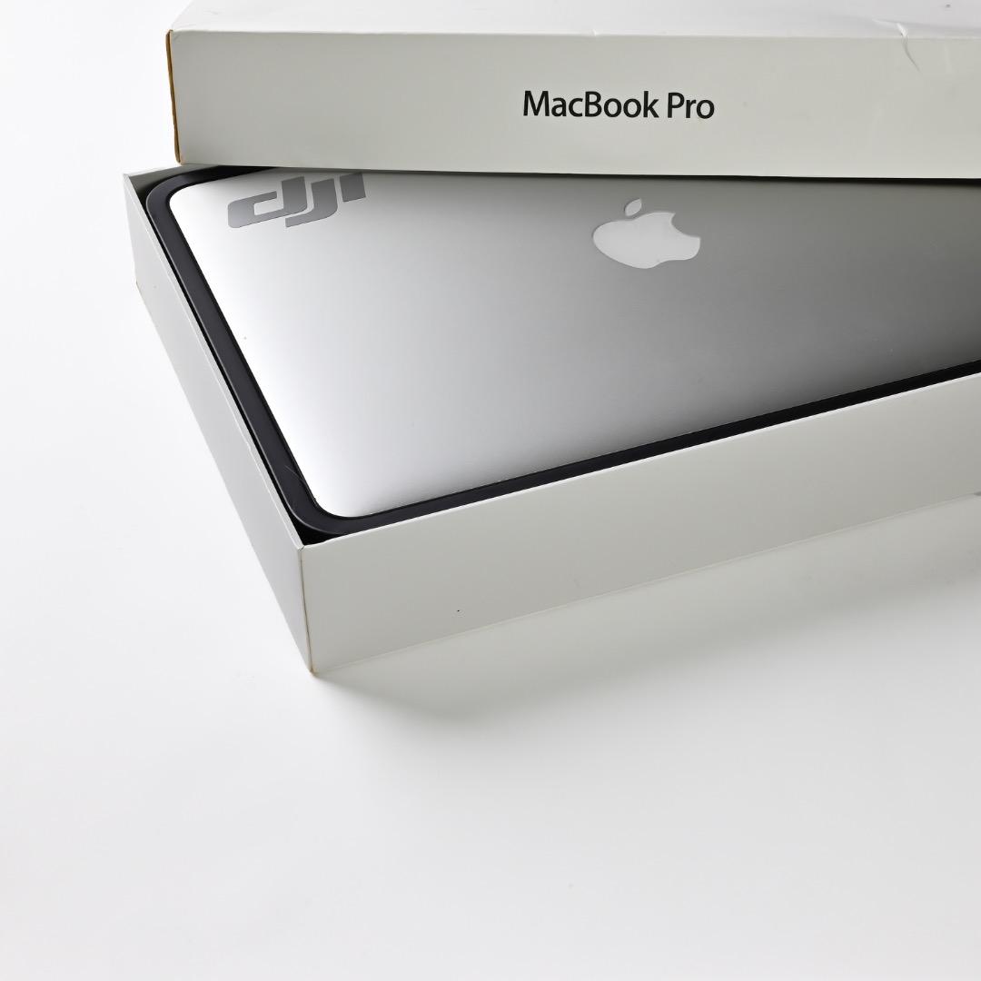 MacBook本体 Apple MacBook Pro (13-inch Early 2015)