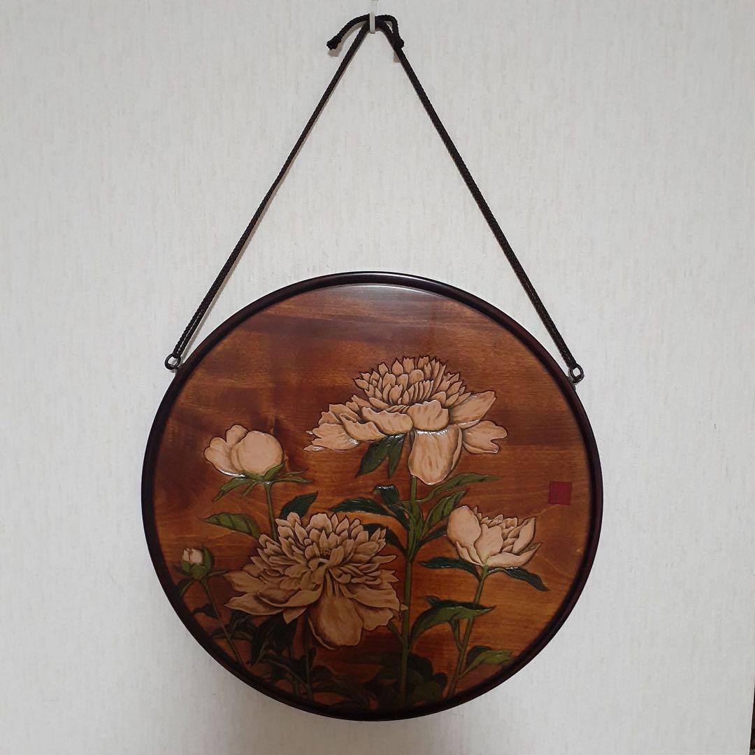岡山伝統工芸品　烏城彫　木製壁掛け　牡丹（安立寺天井絵より）直径39㎝