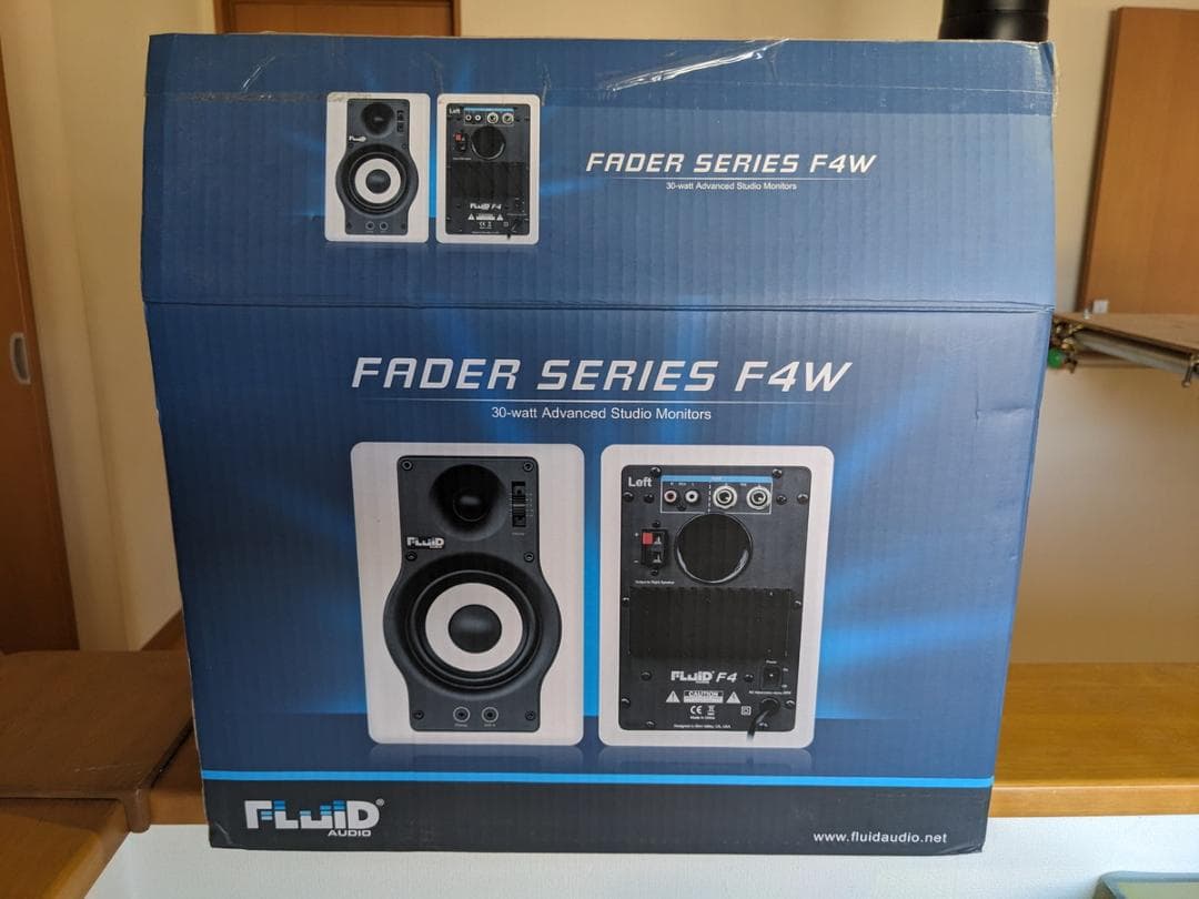 スタジオモニター　Fluid Audio　F4W