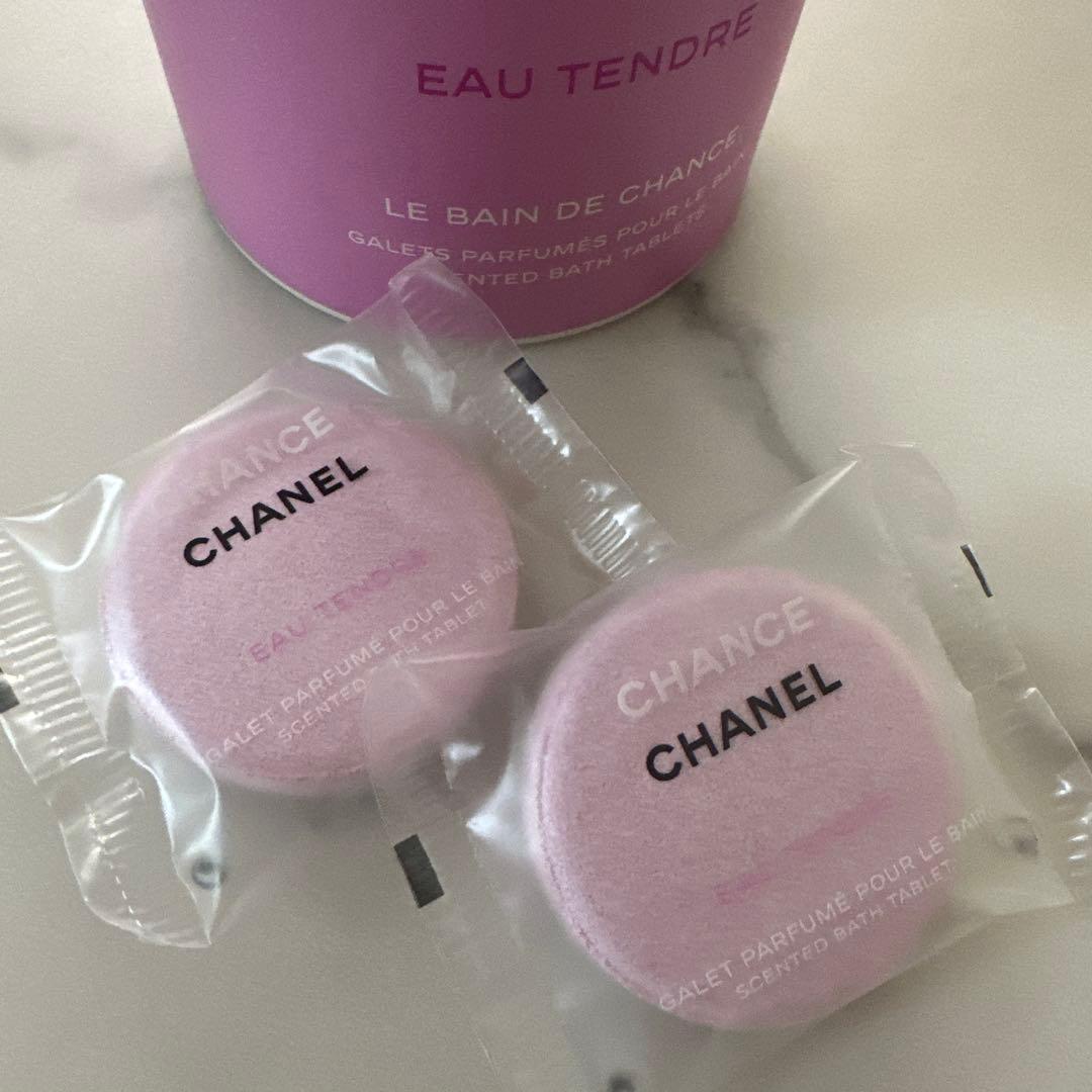 CHANEL Eau Tendre バスタブレット10個