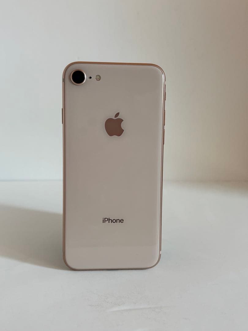 iPhone 8 64GB ゴールド