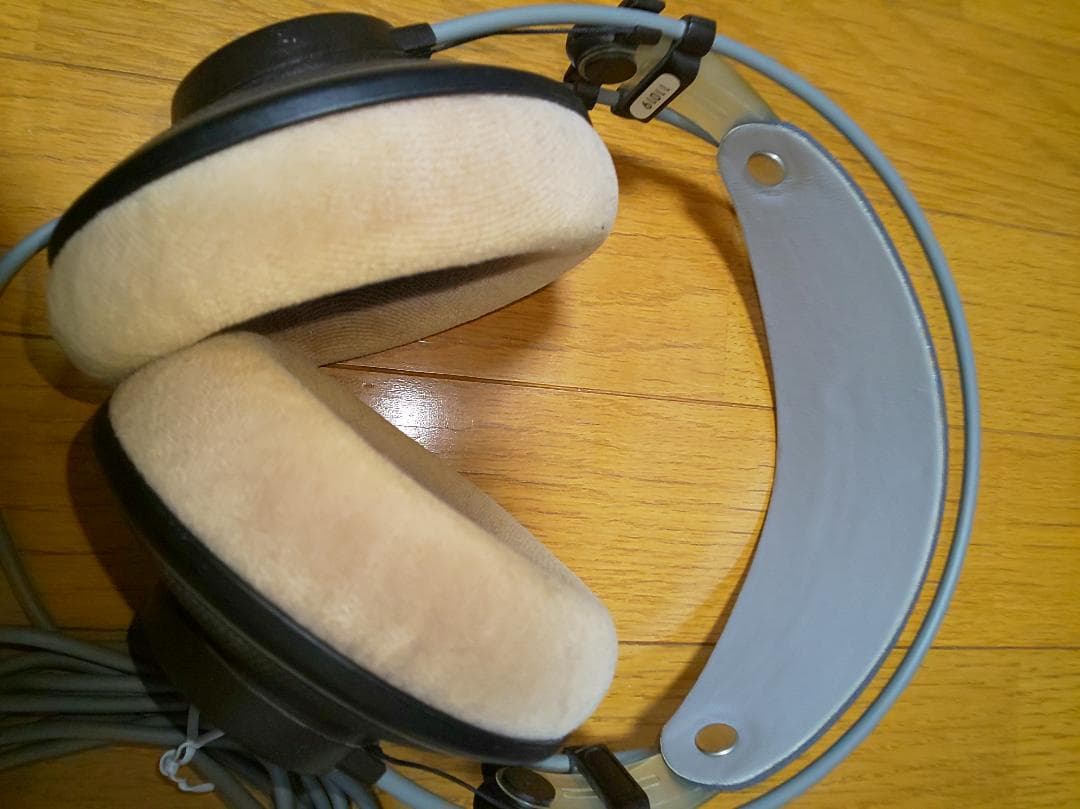 AKG K601　オープン型ヘッドホン 開放型 中古 オーストリア製