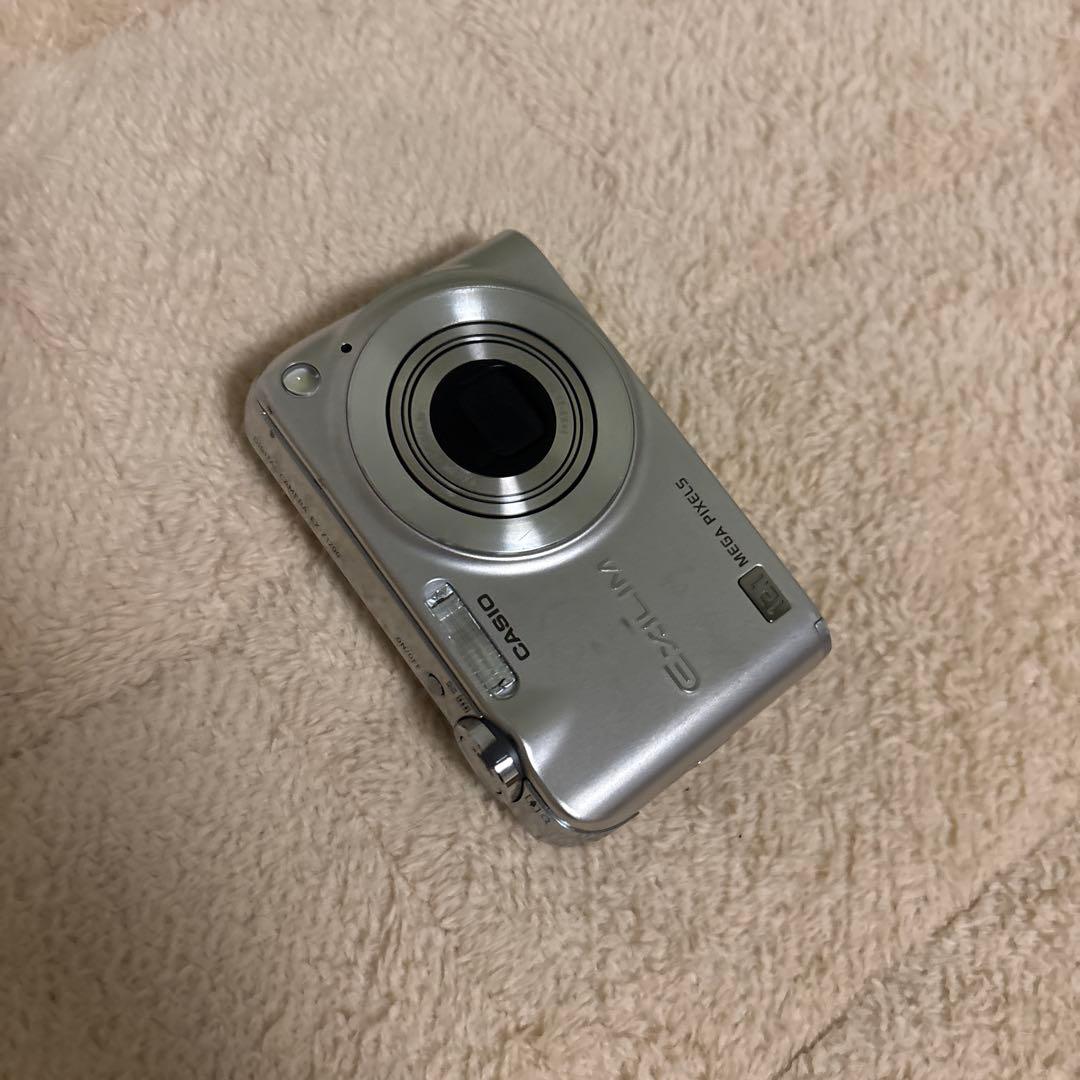 CASIO EXILIM EX-Z1200デジタルカメラ シルバー