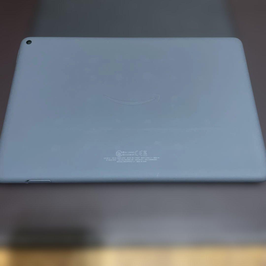 Amazon fire HD 10 plus本体と純正キーボードカバー 完動品