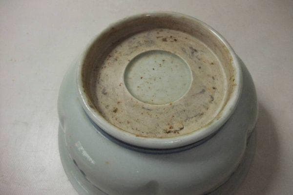 古い 伊万里 染付 唐草 蝶 山水 鉢 骨董品(江戸後期～明治期)骨董