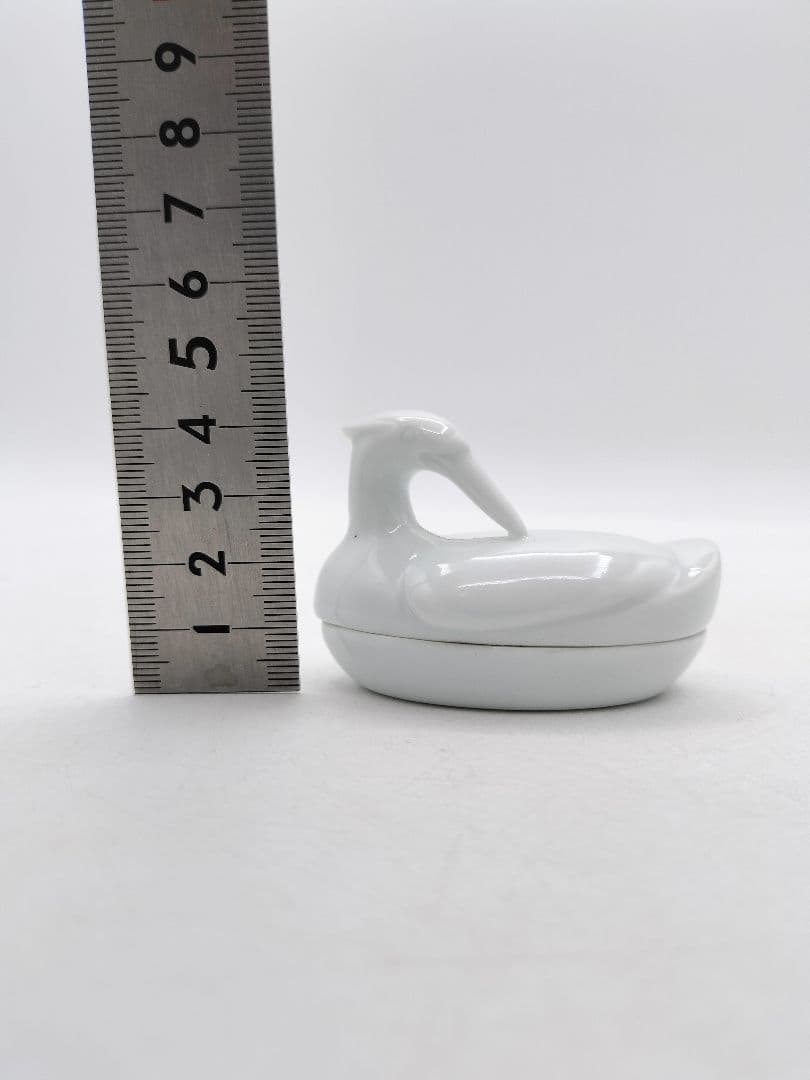 d070 香合 太白鷺彫 酒井田柿右衛門 木箱 茶道具 古物