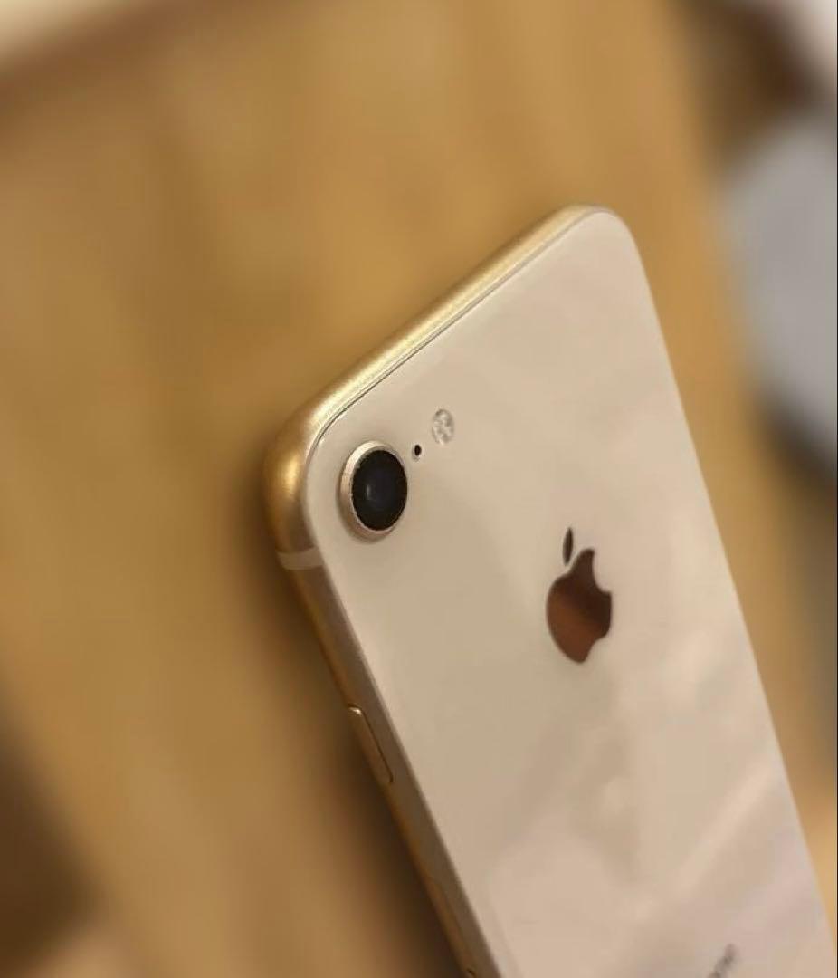 美品✨iPhone8⭐︎64GB 本体