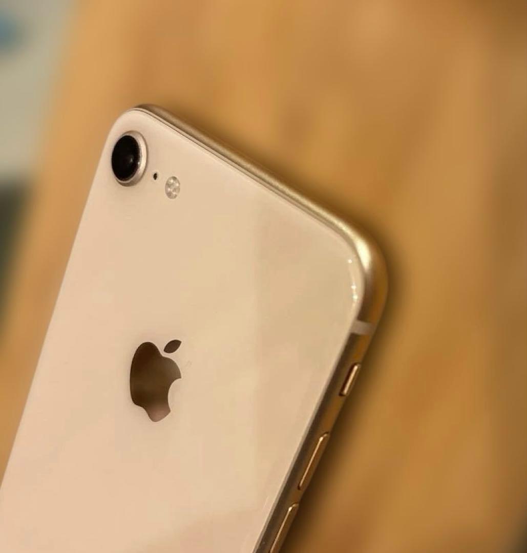 美品✨iPhone8⭐︎64GB 本体