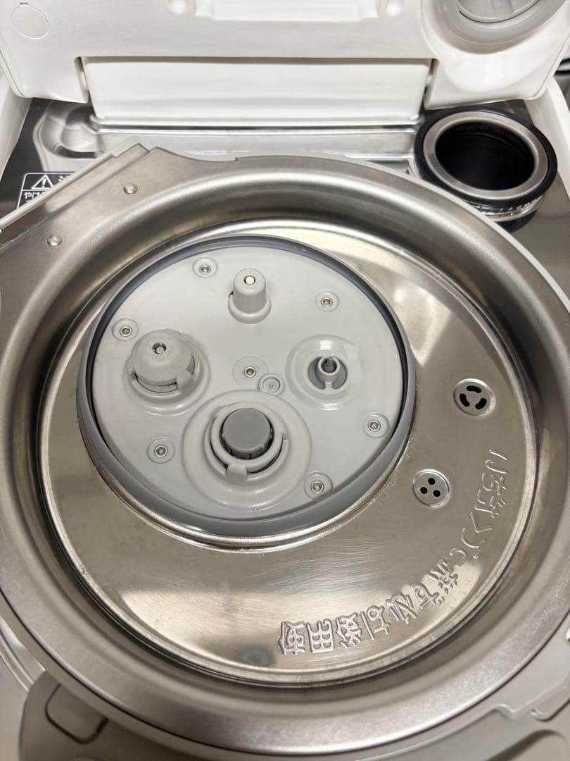 【超美品】Panasonic 炊飯器 SR-SSX100 ホワイト
