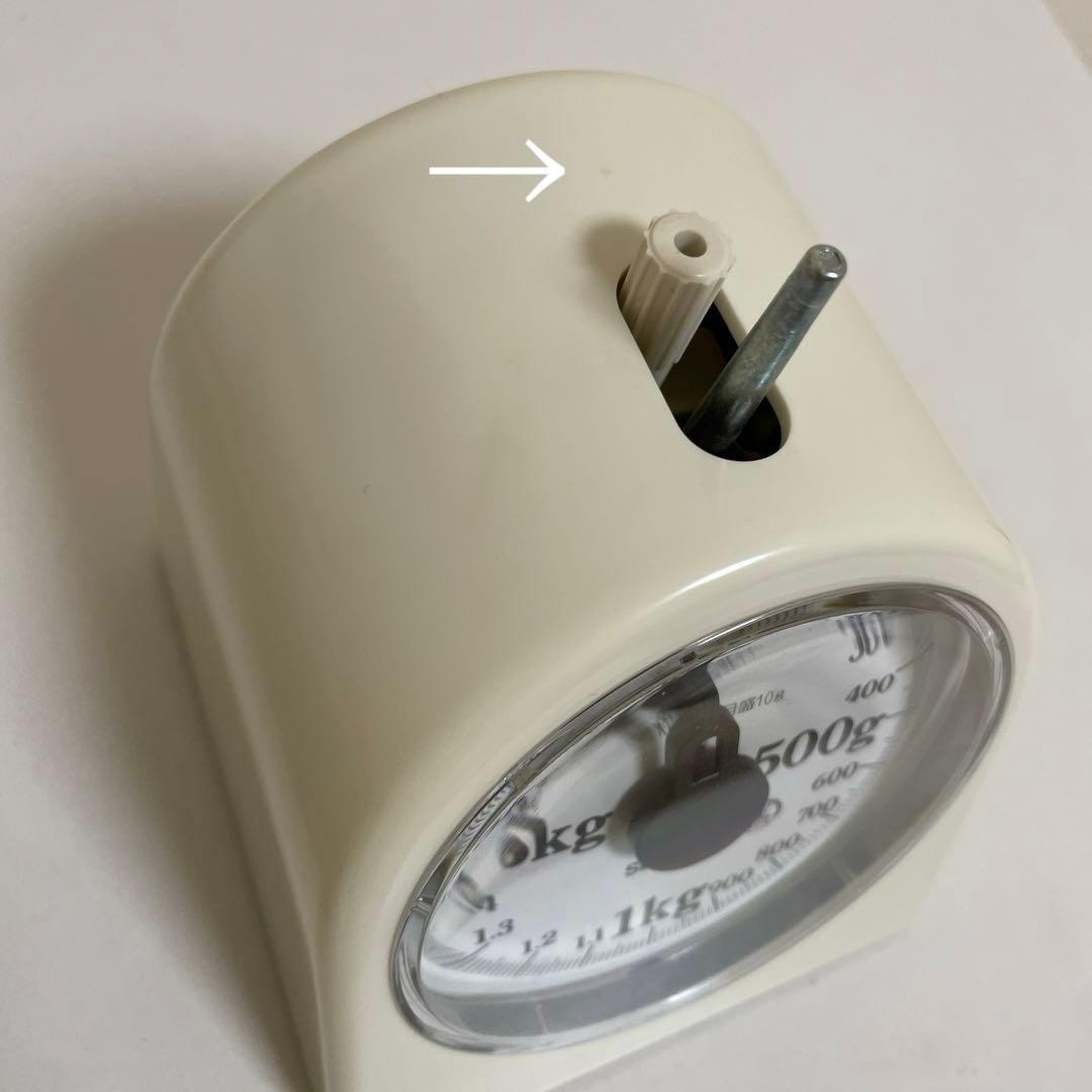 【匿名配送】計量器　キッチンスケール　昭和レトロ　アナログ　アンティーク　白