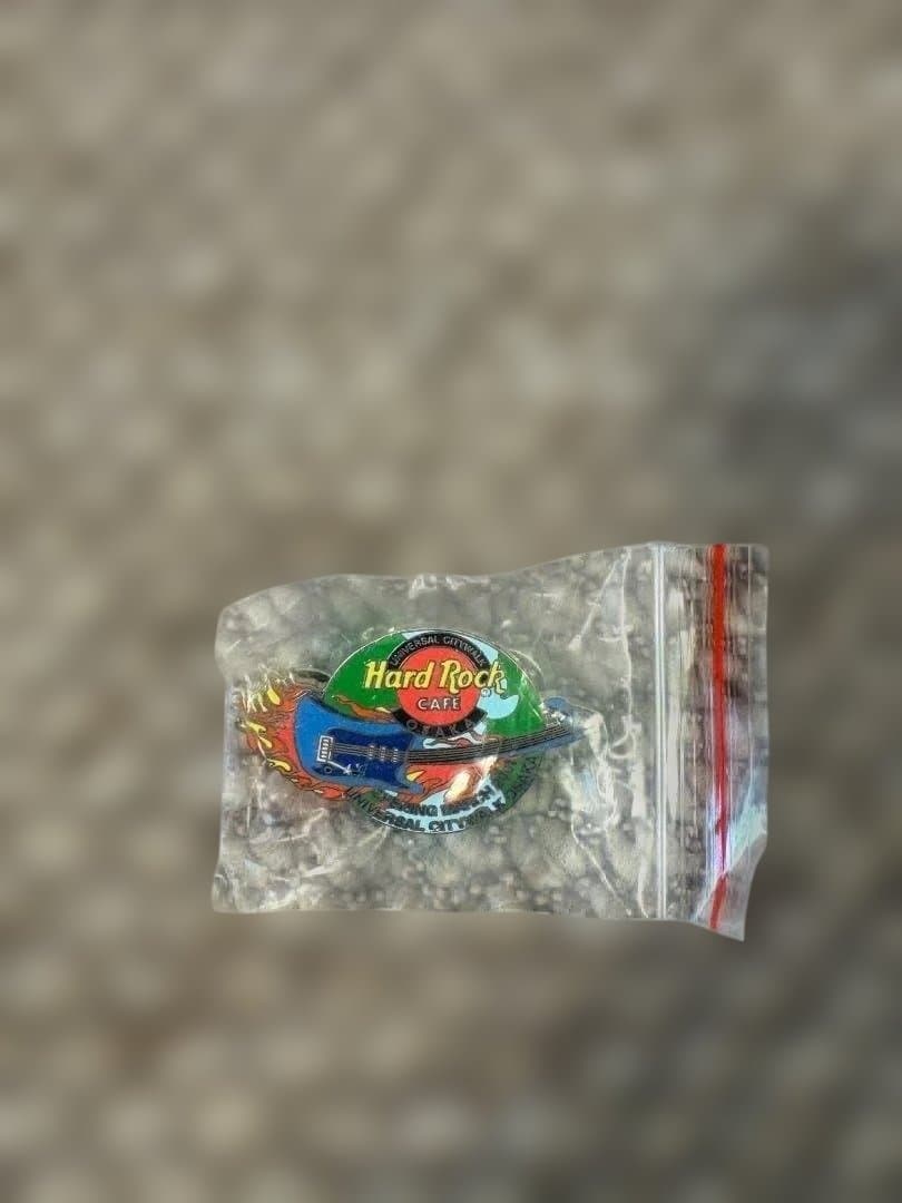 【超希少】3点セット ハードロックカフェ大阪 オープニングスタッフピン【非売品】