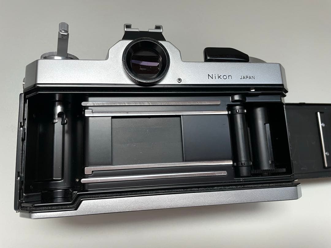 ニコン Nikon ニコマートFT2シルバー