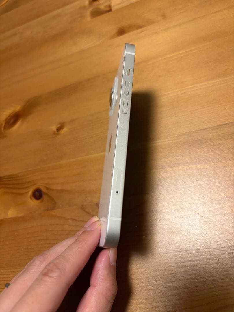 iPhone 13 256GB スターライト 本体