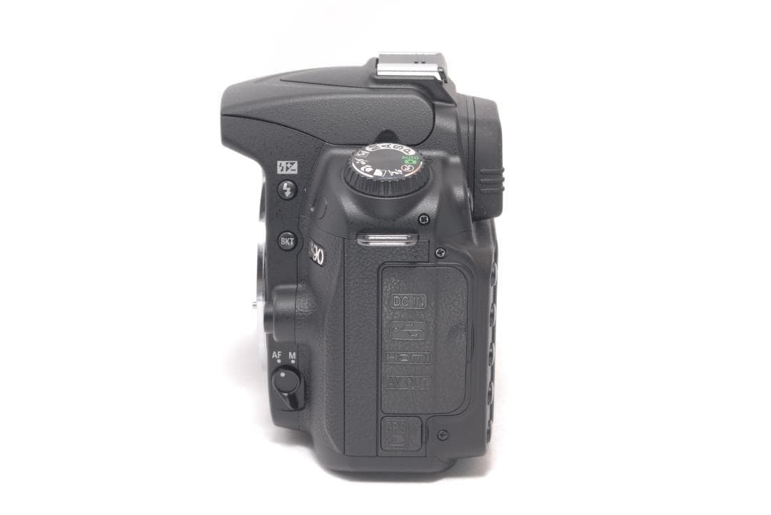 ⭐️ショット数わずか2070回⭐️Nikon D90　デジタル一眼レフ　カメラ