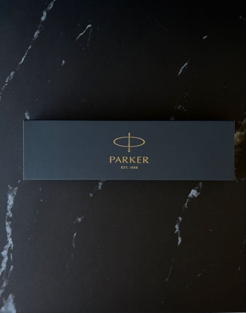 英国王室御用達、高級筆記具PARKER のボールペン