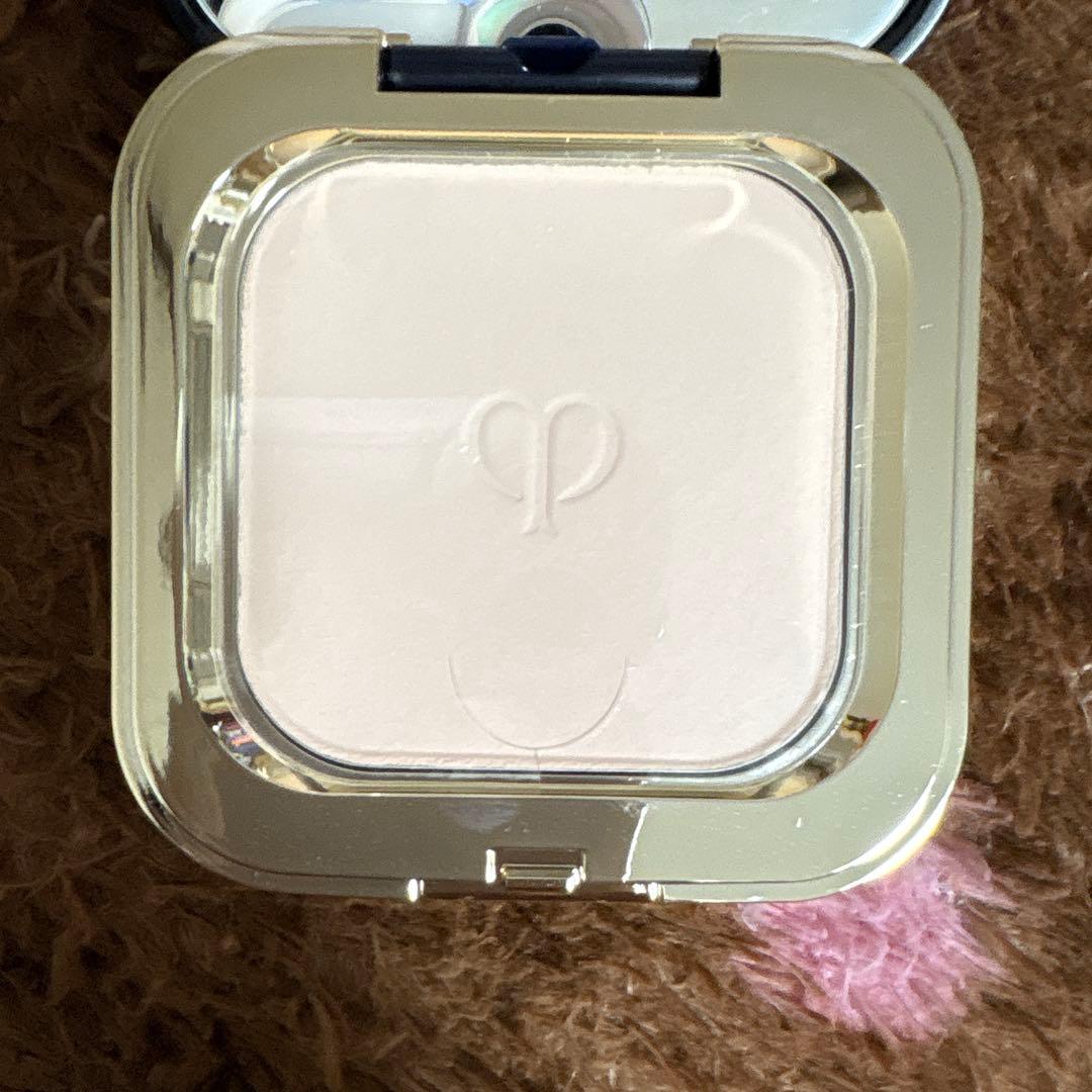 クレドポーボーテ プードルコンパクトエサンシエルｎ