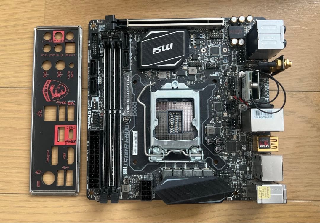 MSI Z270I GAMING PRO CARBON AC マザーボード