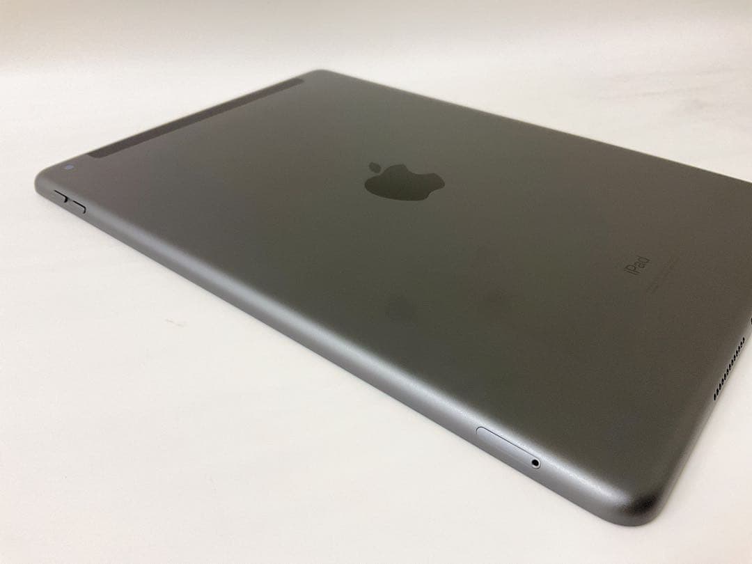 【超美品・BT92％】iPad 第8世代 32GB Cellularモデル