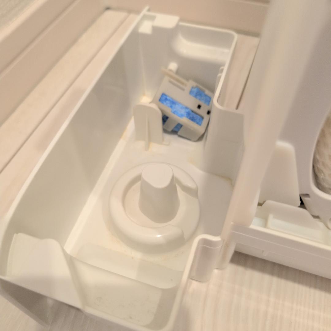 カルさん専用品　極美品　加湿空気清浄機　SHARP　KI-JS70-W
