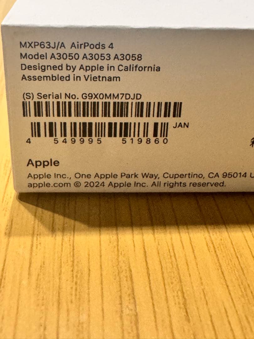 [新品・未開封] Apple AirPods4ノイズキャンセリング非搭