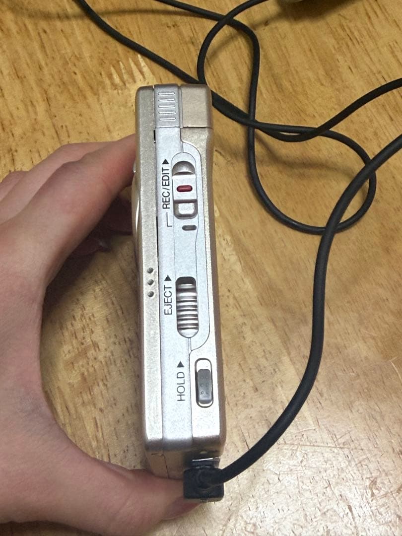 aiwa AM-F70 ポータブルMDプレーヤージャンク品