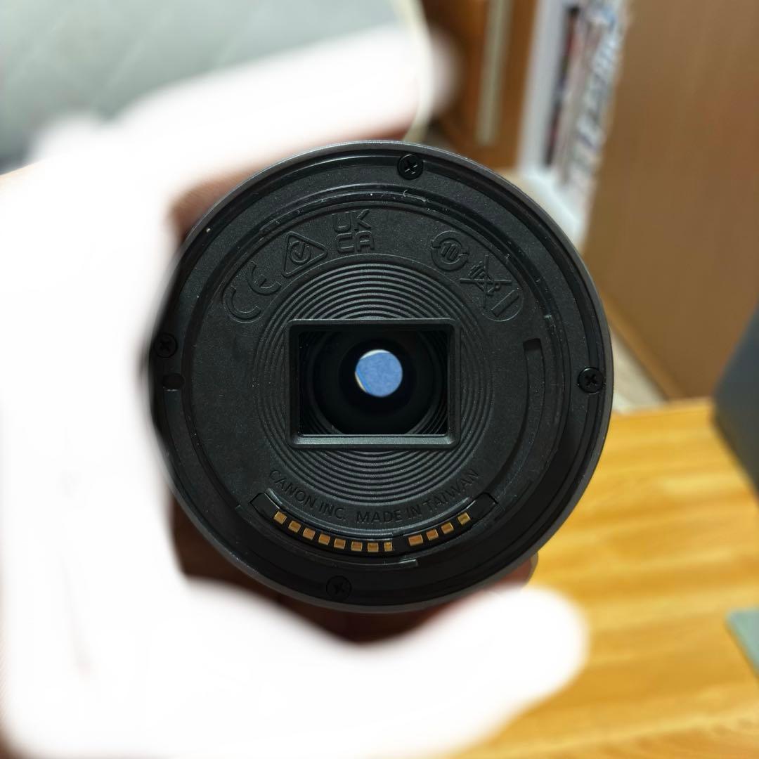 Canon EOS R50 Ｗズームキット ホワイト おまけ付き