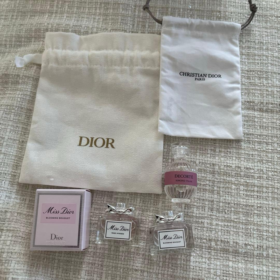 Dior ミスディオール5mlサイズ ノベルティ巾着 2mIスプレーボトル4本