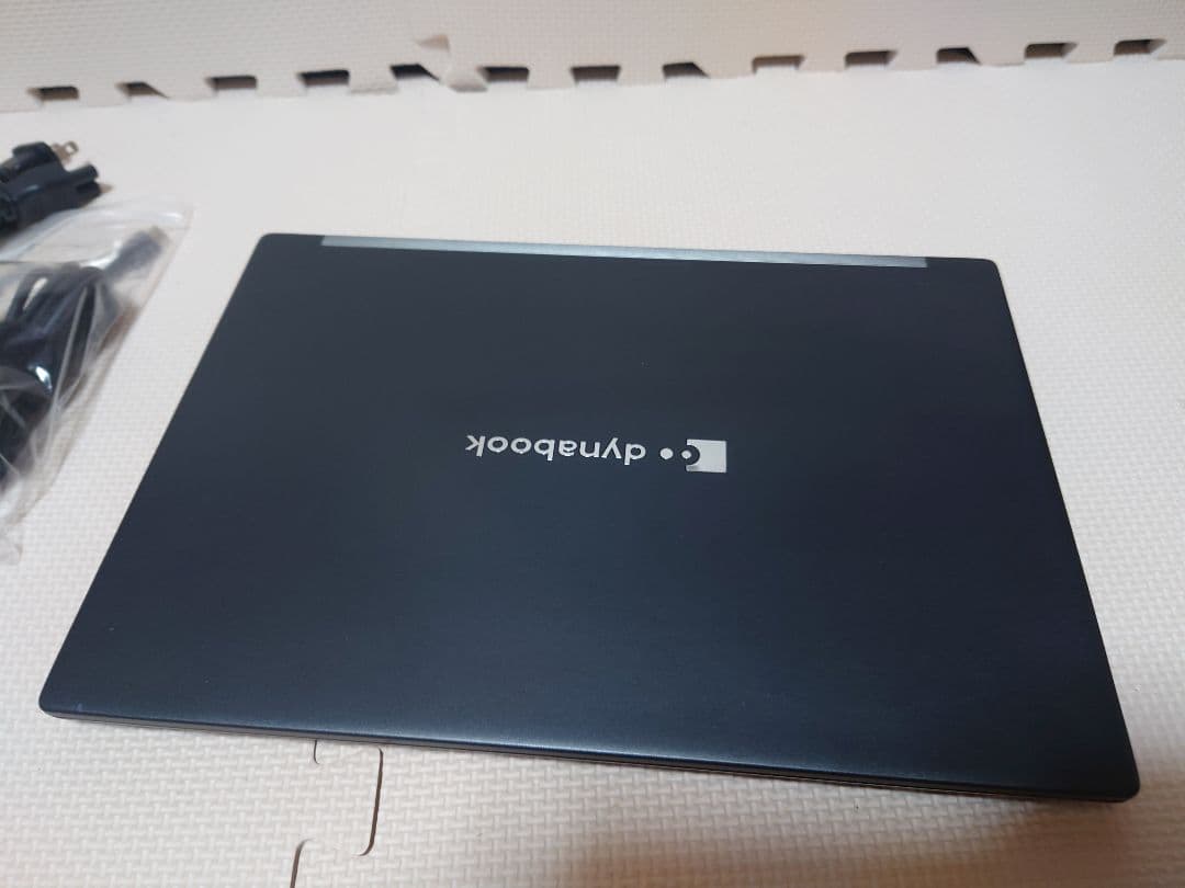 東芝Dynabook G83/i7-1165G7/16・512G/800g超軽量