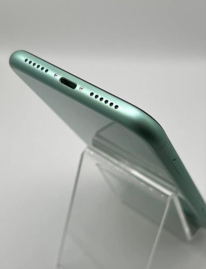 iPhone 11 64GB バッテリー100%