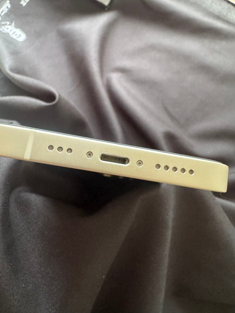 【美品】iPhone 14 128GB スターライト