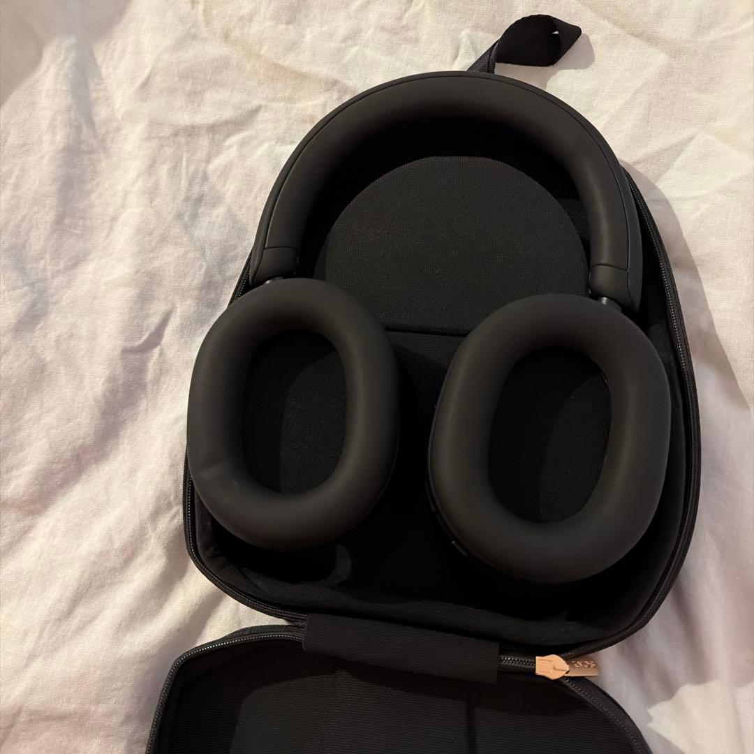 ソニー ワイヤレスノイズキャンセリング ステレオヘッドホン WH-1000XM5