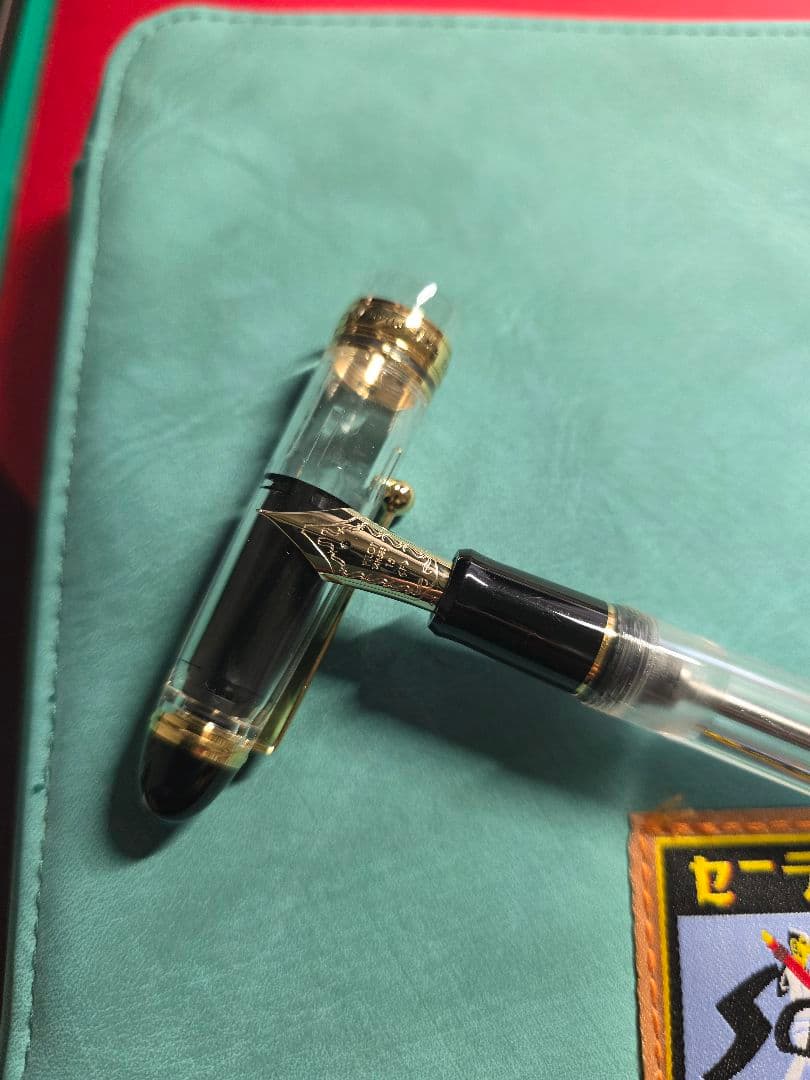 Pilot カスタム823 〈F〉透明軸