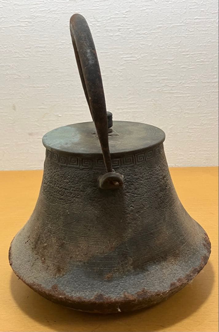 ③【観賞用】時代物 金龍堂造 鉄瓶 富士形 蓋銘 骨董 アンティーク