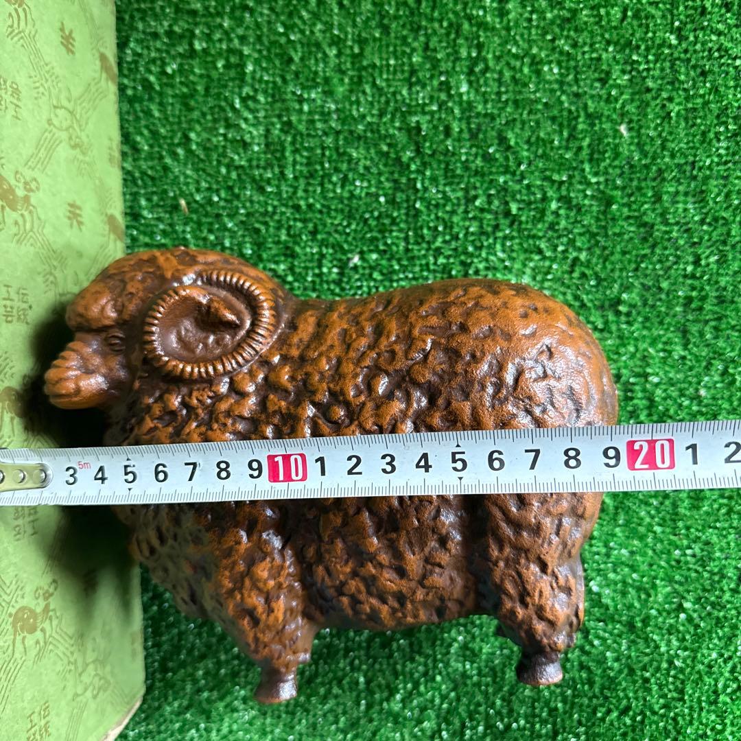 ＆【A0080】未使用保管品 羊 開運 干支置物 縁起物 金属美術工芸 3kg