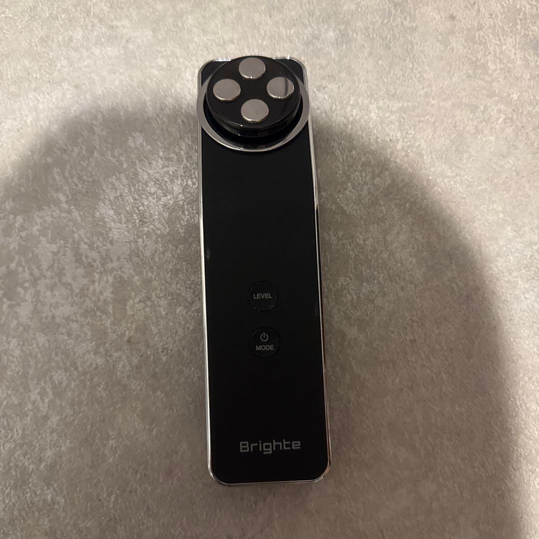 Brighte 美顔器 ELEKLIFT