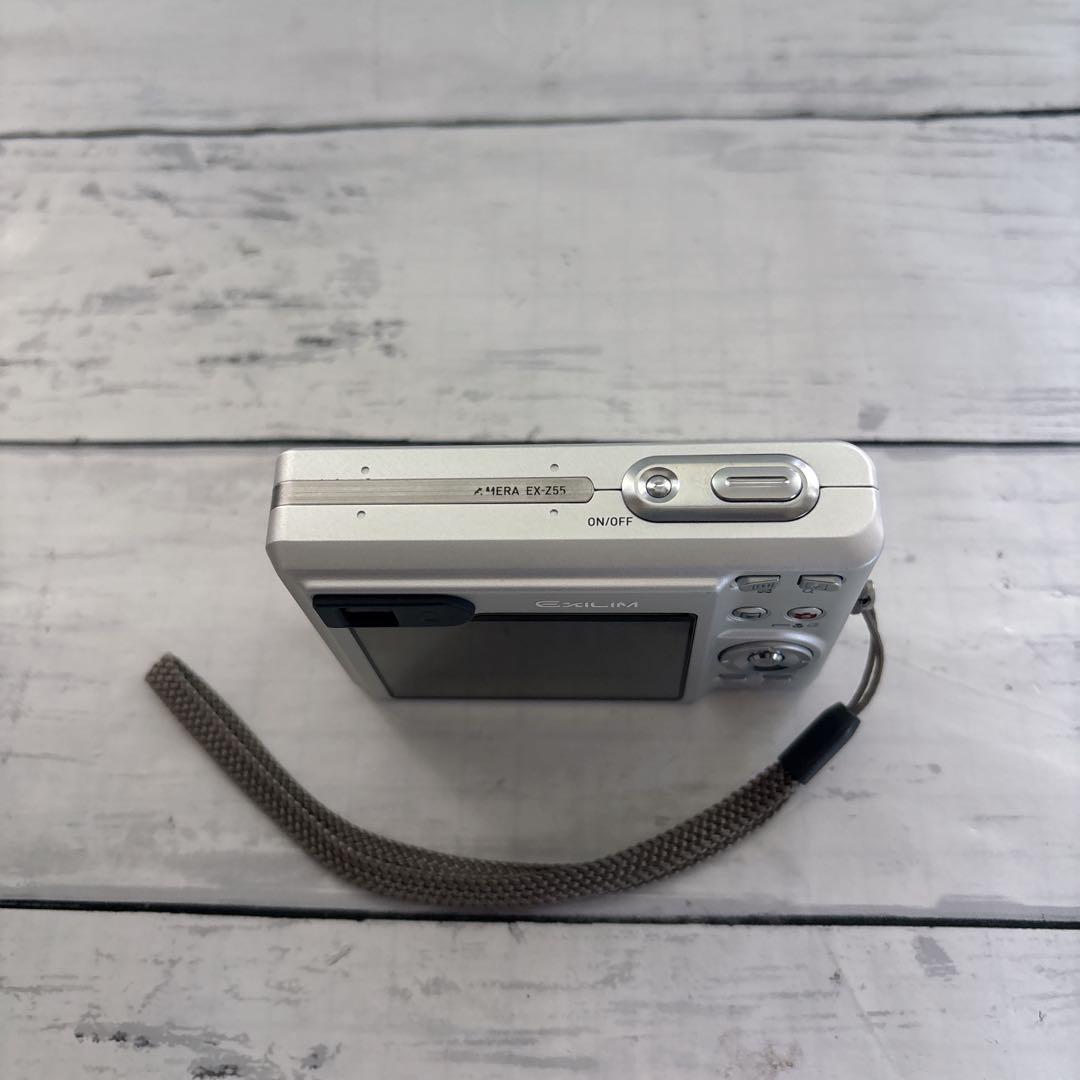 【美品】CASIO EXILIM EX-Z55 シルバー デジカメ