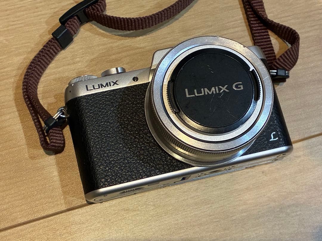Panasonic LUMIX DMC-GF7W ミラーレス一眼 ダブルズーム