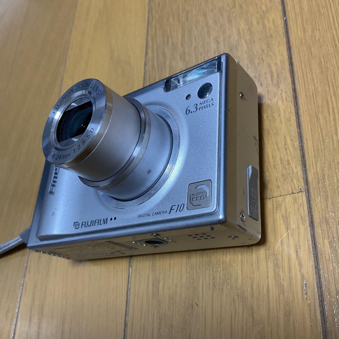 FUJIFILM富士フイルム　デジタルカメラ　FinePix F10(シルバー)