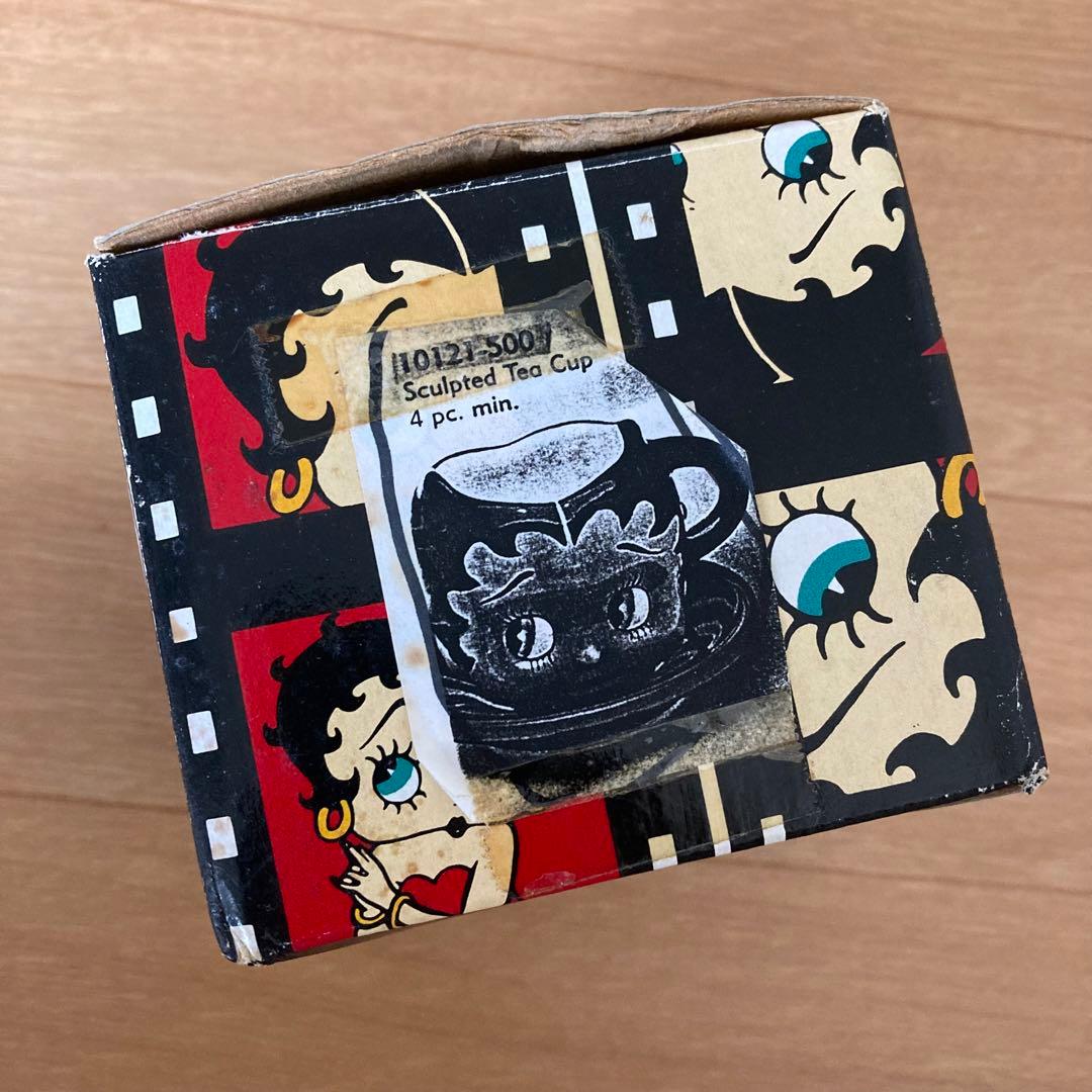 VANDOR社 1997年 ベティ ブープ ミニティーカップとソーサー 限定版