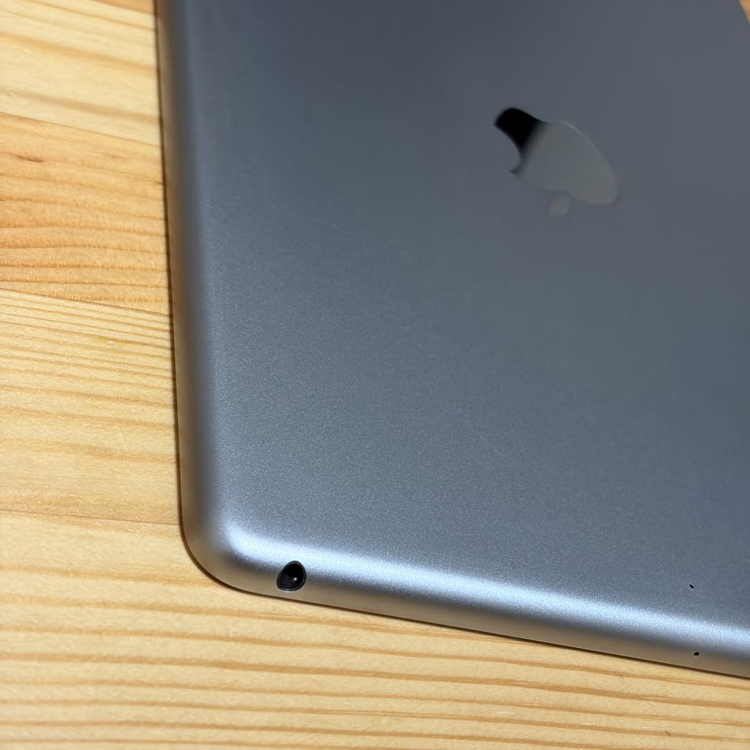 長*日様 iPad 第5世代 32GB 538011